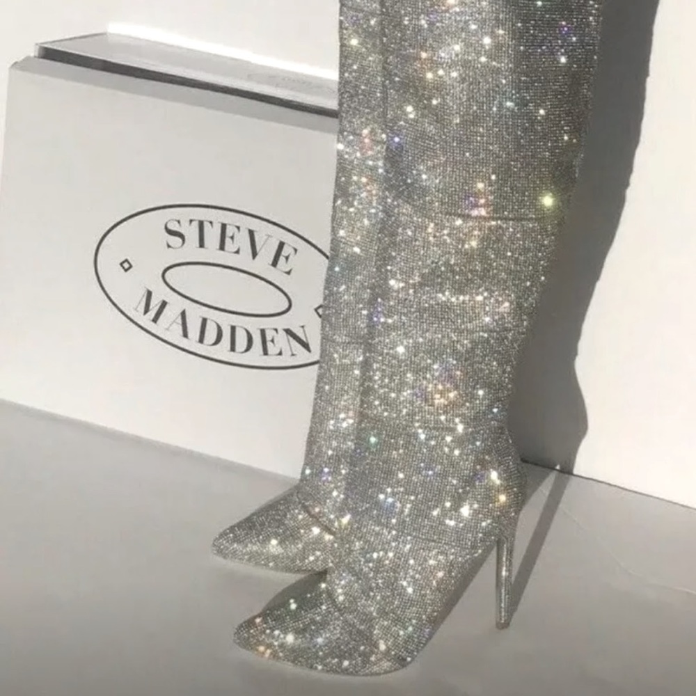 NIB Steve Madden Rhinestone Wonder Boots size 7